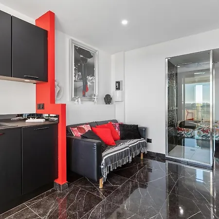 Crazy Dream Naturiste Apartment