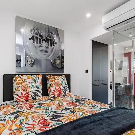 Apartment Crazy Dream Naturiste *